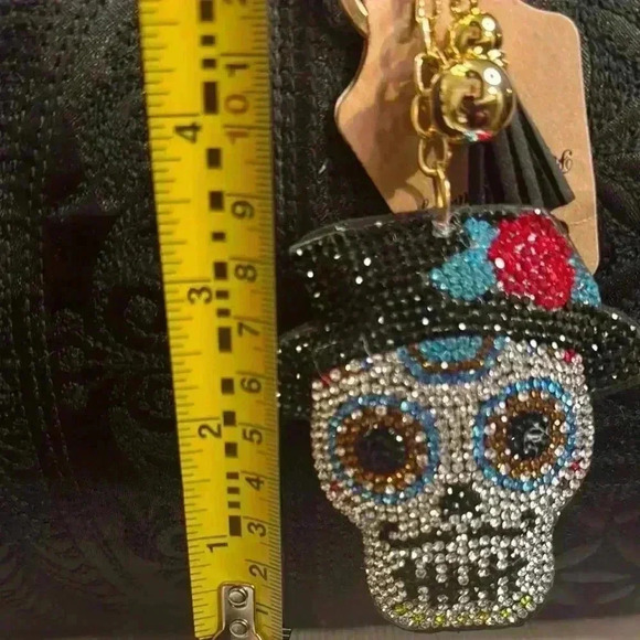 Skull Rhinestones KEY CHAIN Charms Dia de Los Muertos NWT - Picture 2 of 2